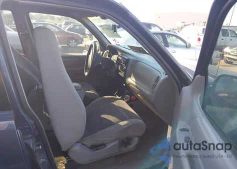 2000 Ford Explorer Xlt из США, поврежденный, VIN 1FMZU83P7YZA23894